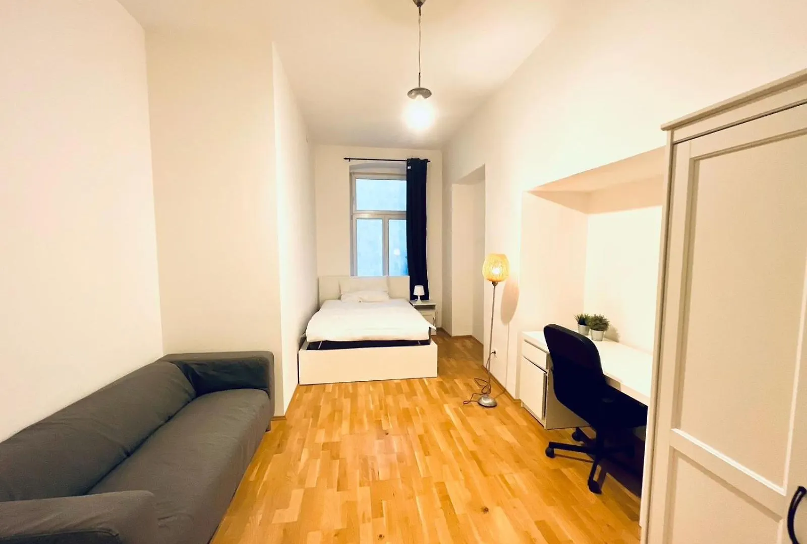 Charming Fully Furnished Apartment In Viyana 0*,  Avusturya