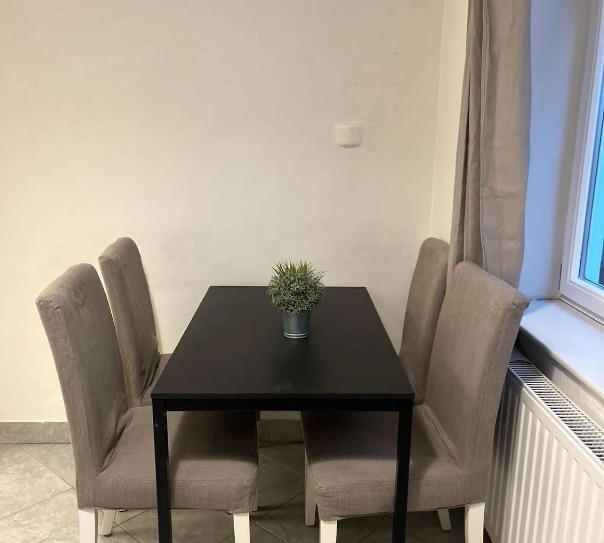 Charming Fully Furnished Apartment In Viyana
